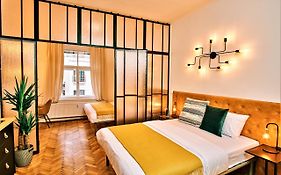 CAMŌ Boutique Apartments